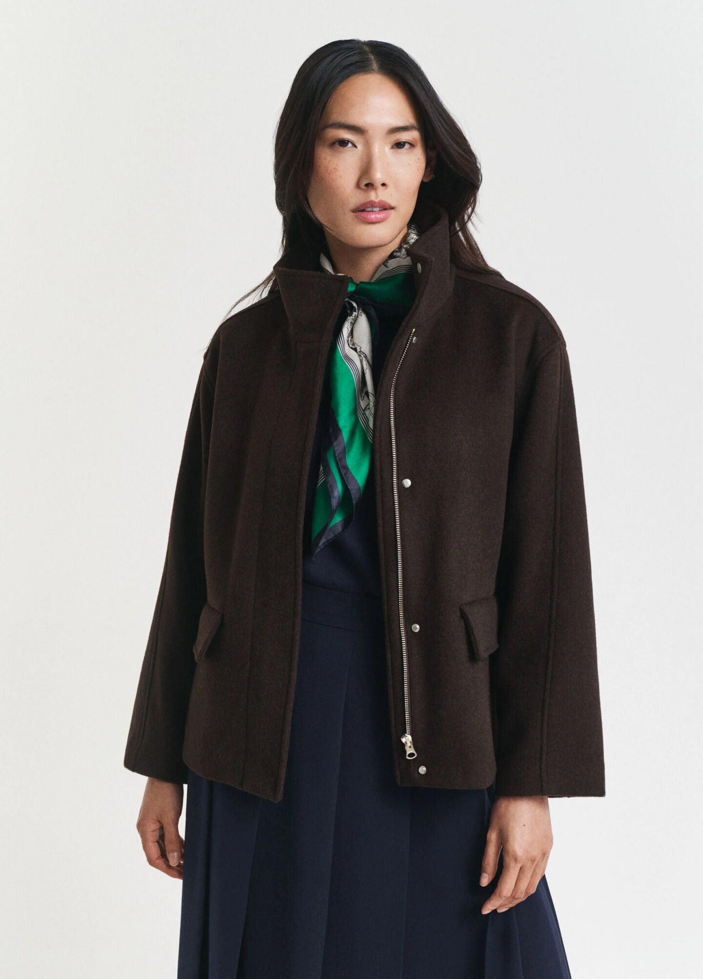 Kurze Reißverschlussjacke aus Wolle