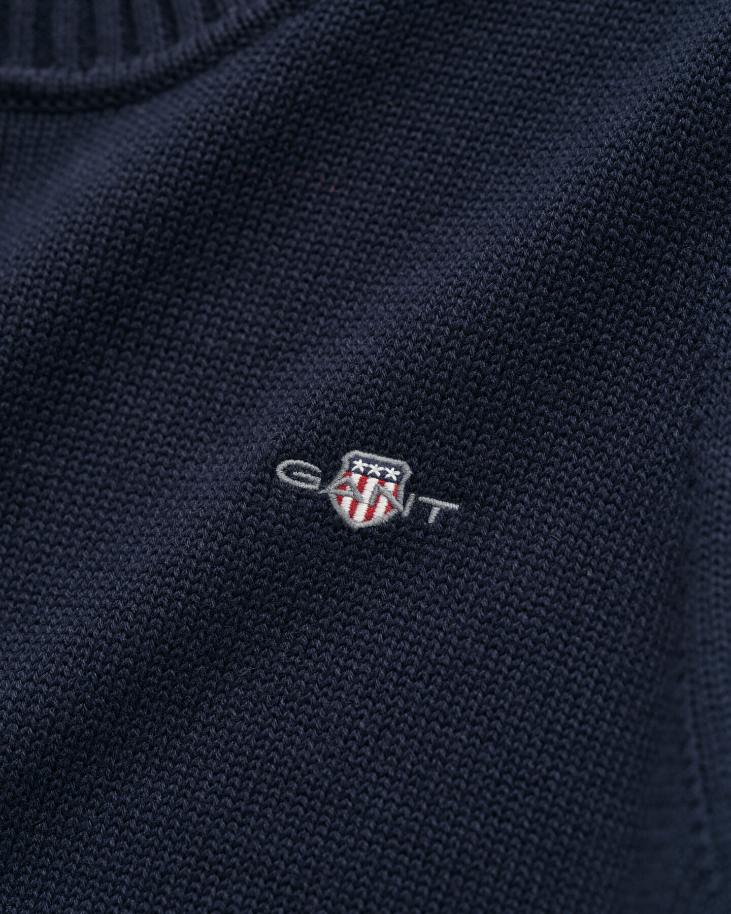 Klassischer Rundhalspullover aus Baumwolle