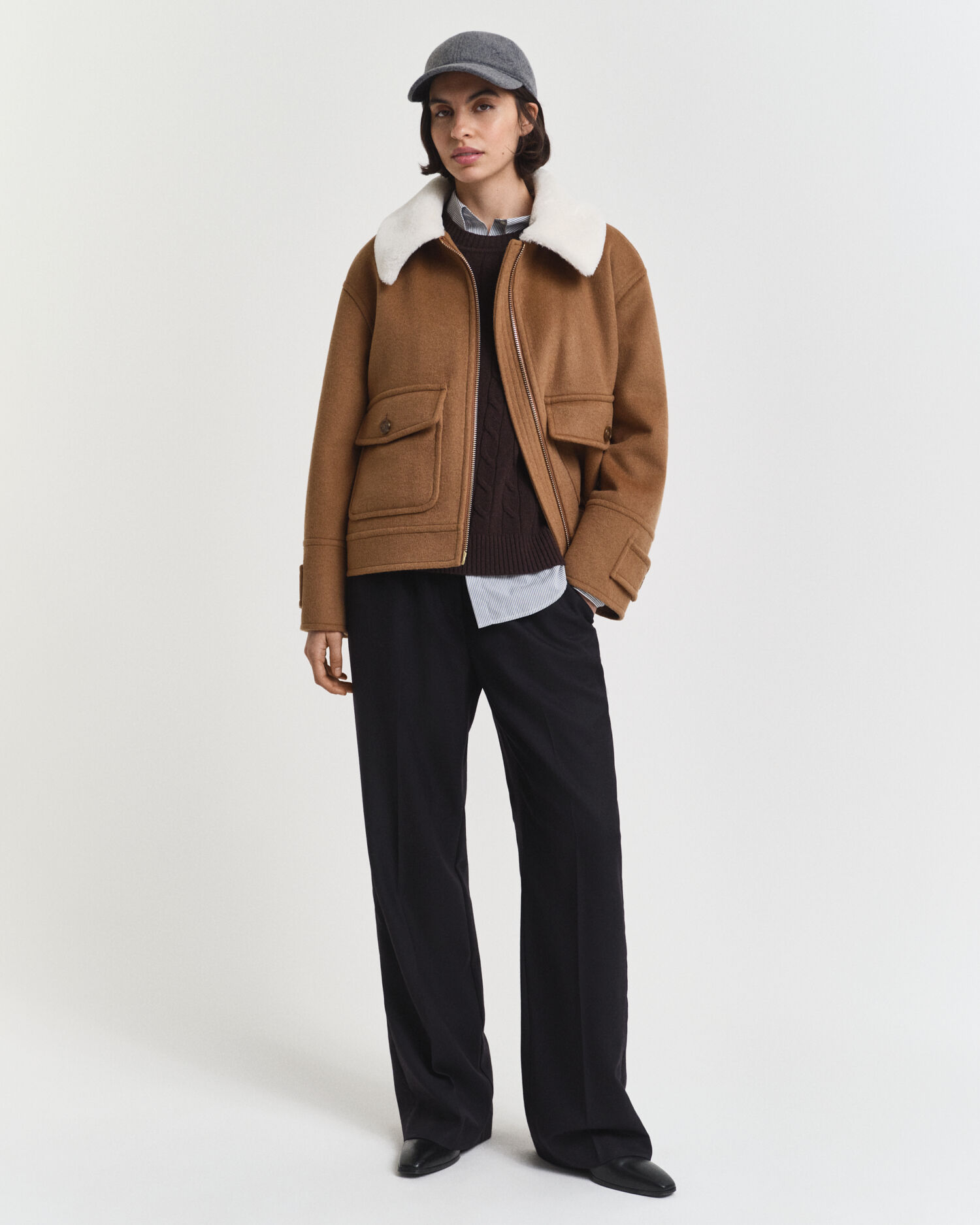 Lambswool Cable Knit Crew Neck Sweater