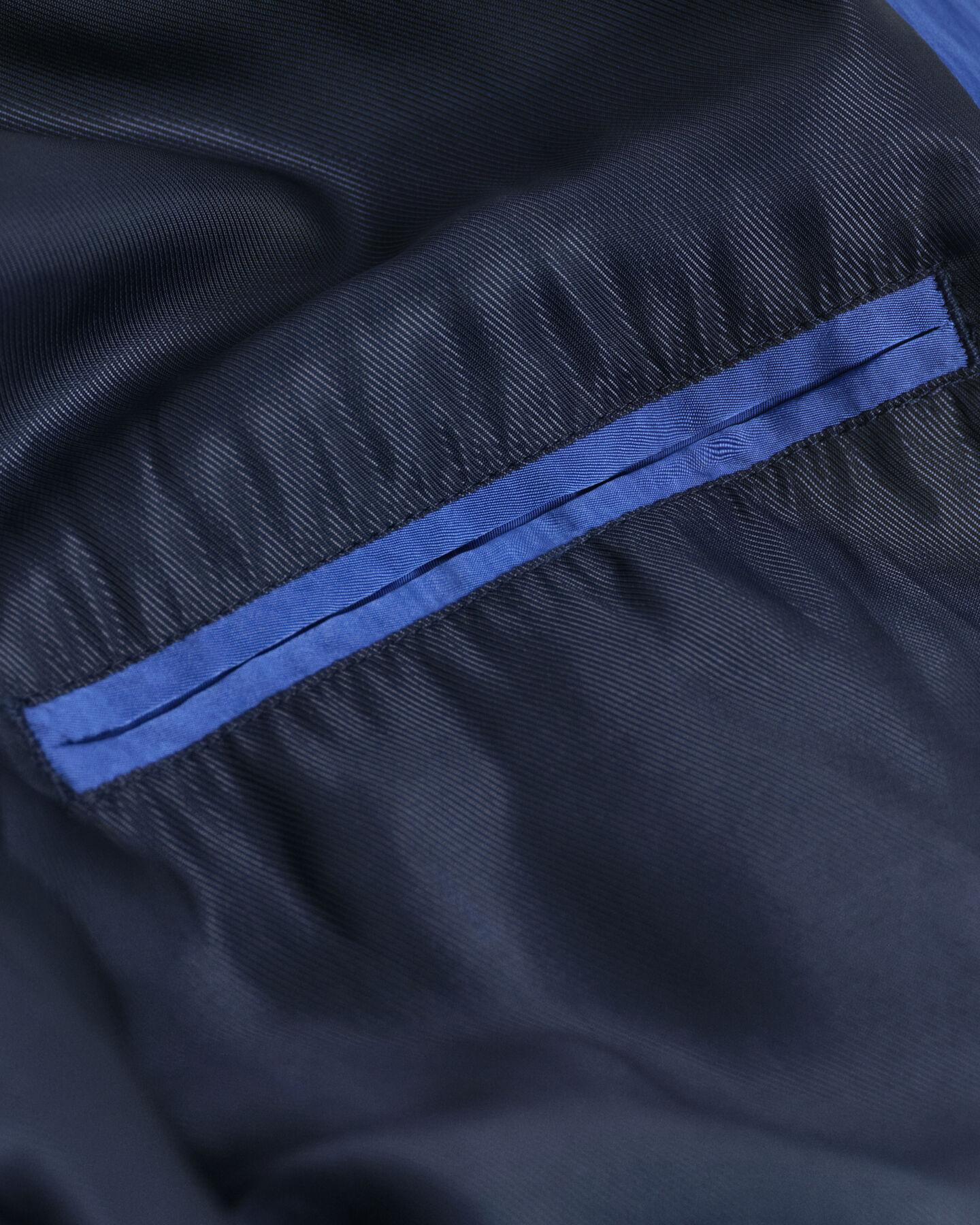 GANT Varsity Jacket aus Satin mit G-Badge