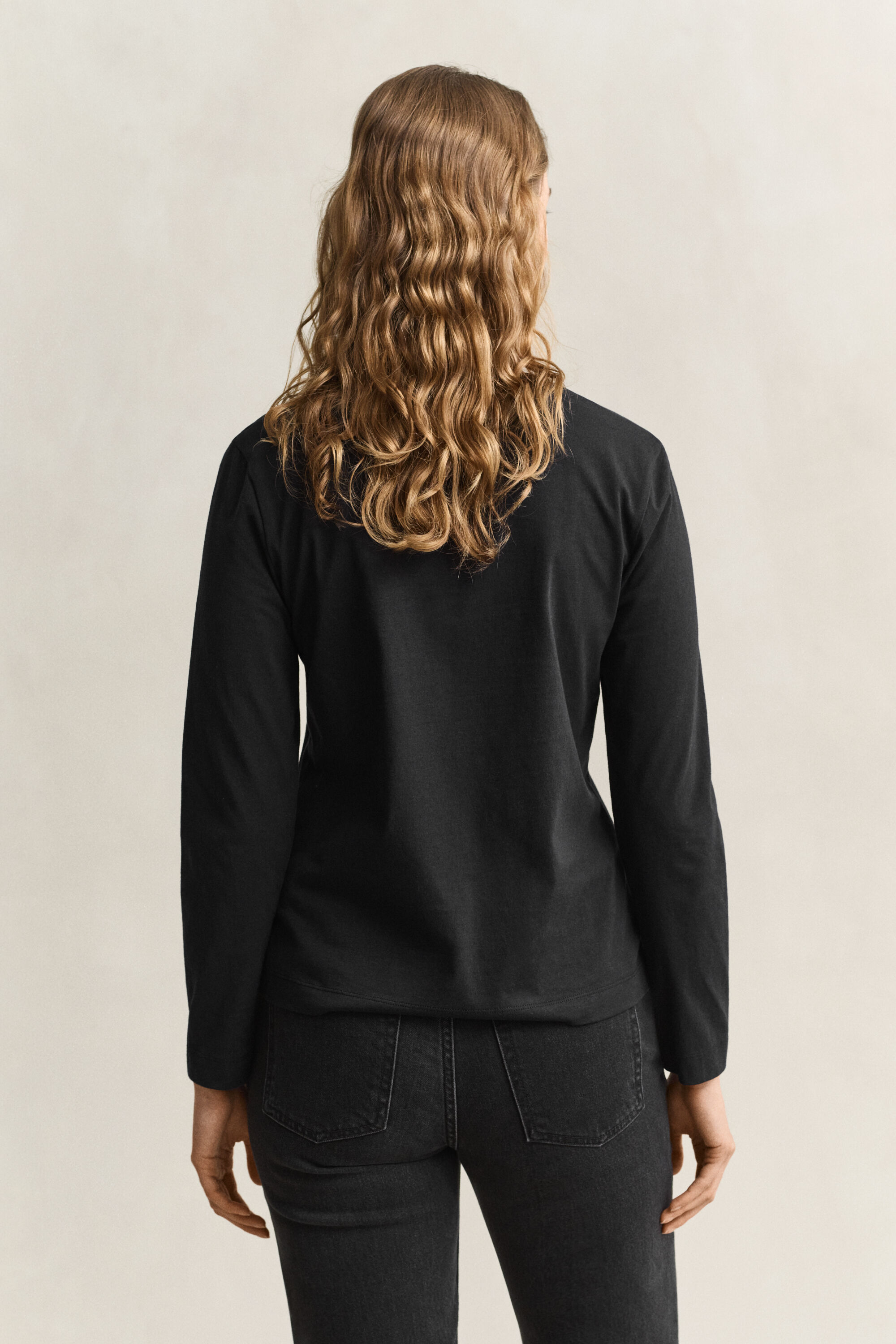 T-shirt à manches longues avec écusson