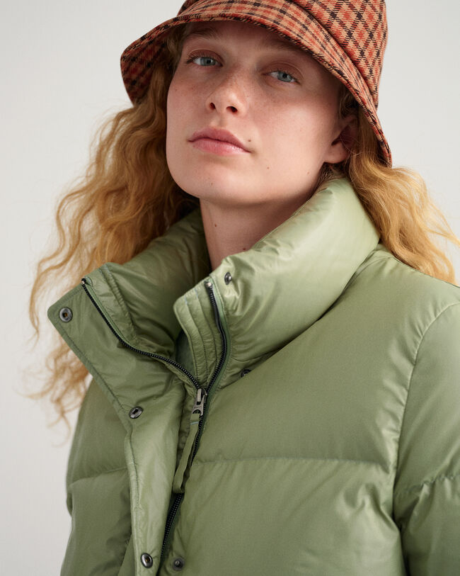 Verk&uuml;rzte Daunenjacke