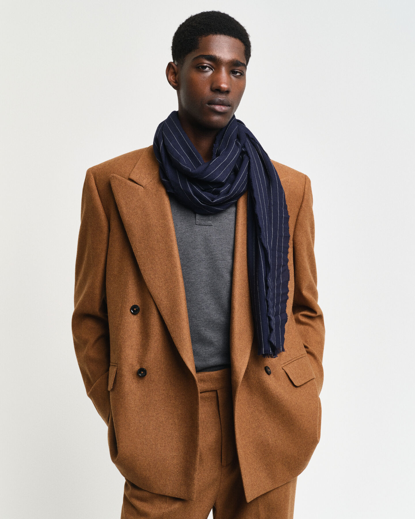 Pinstripe Schal aus extrafeiner Merinowolle