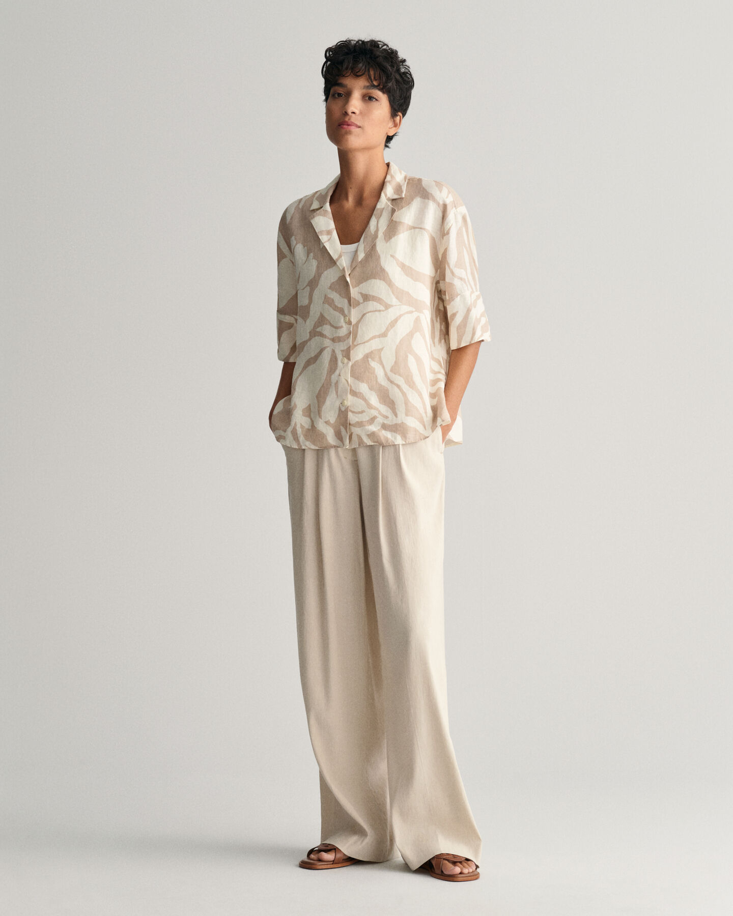 Relaxed Fit Palm Print Leinen Kurzarmbluse