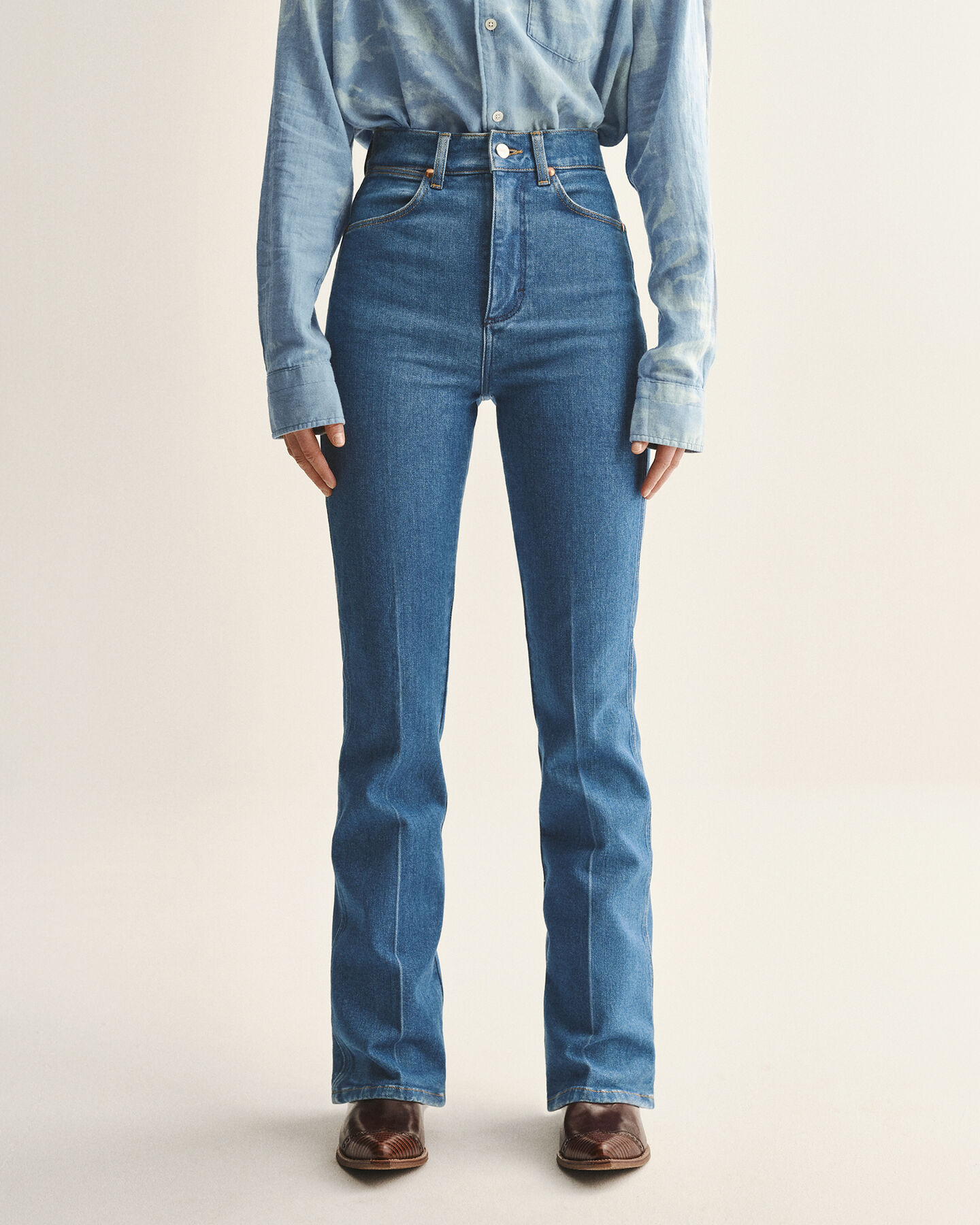 Wrangler x GANT Bootcut Jeans