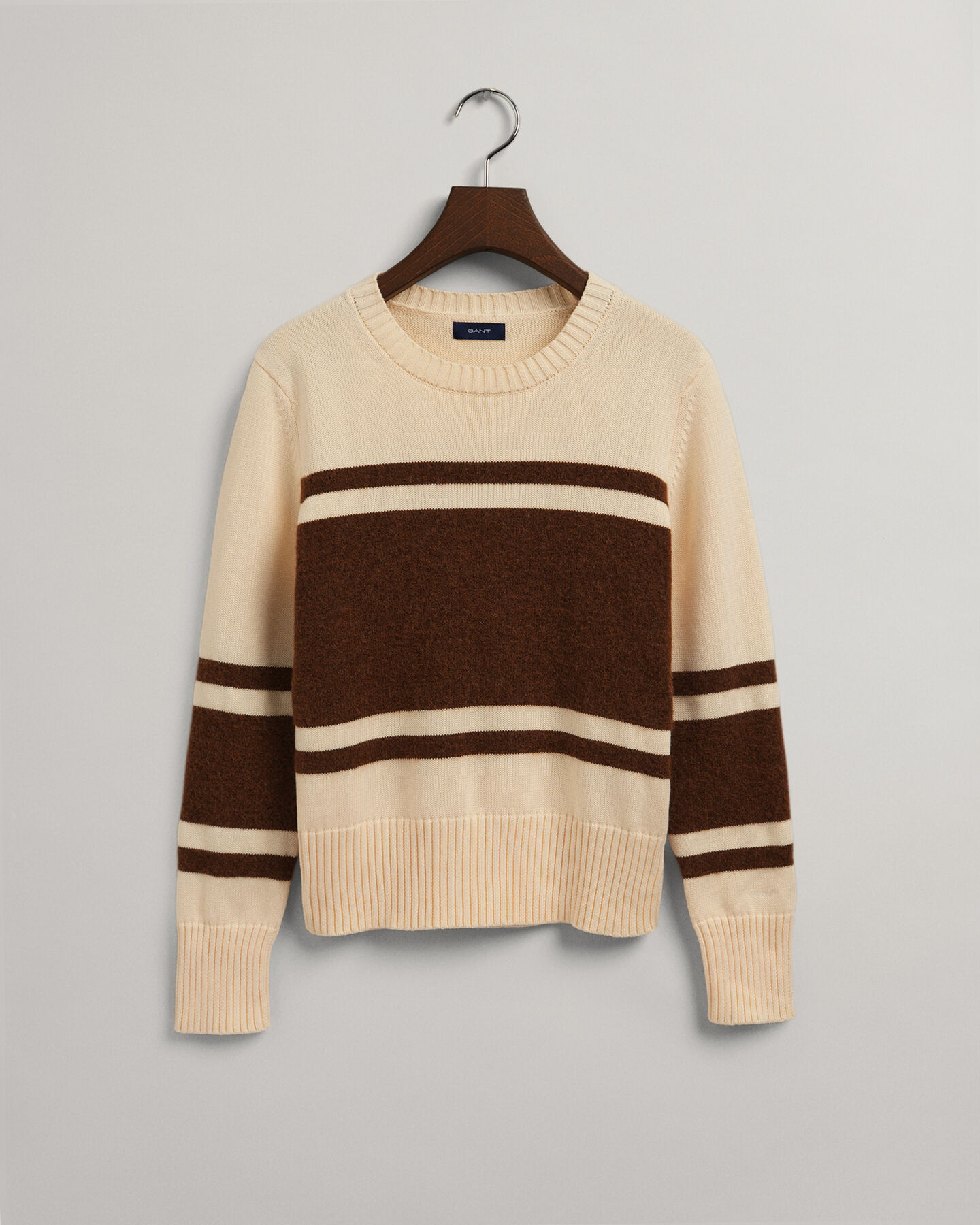 Rundhalspullover mit Blockstreifen