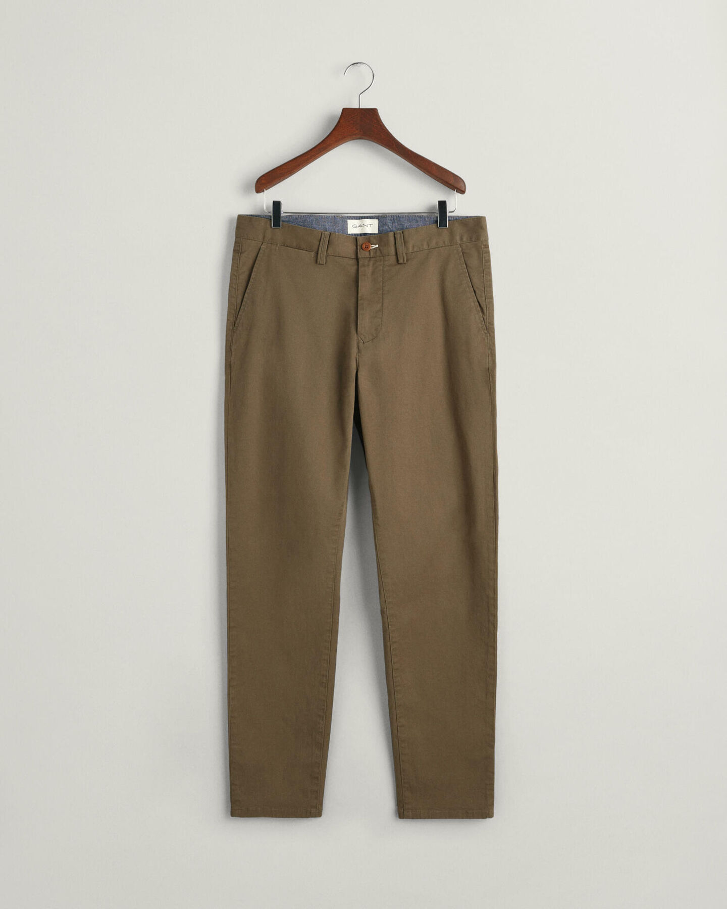 Schmal zulaufende Twill Chinohose