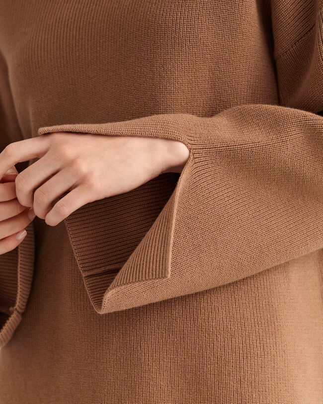 Gerippter Stehkragenpullover