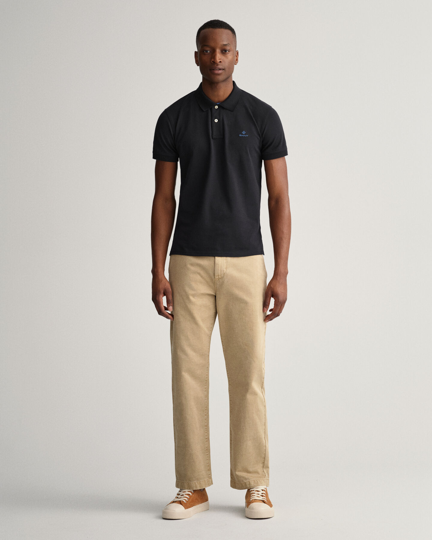 Gerade Twill Chinohose