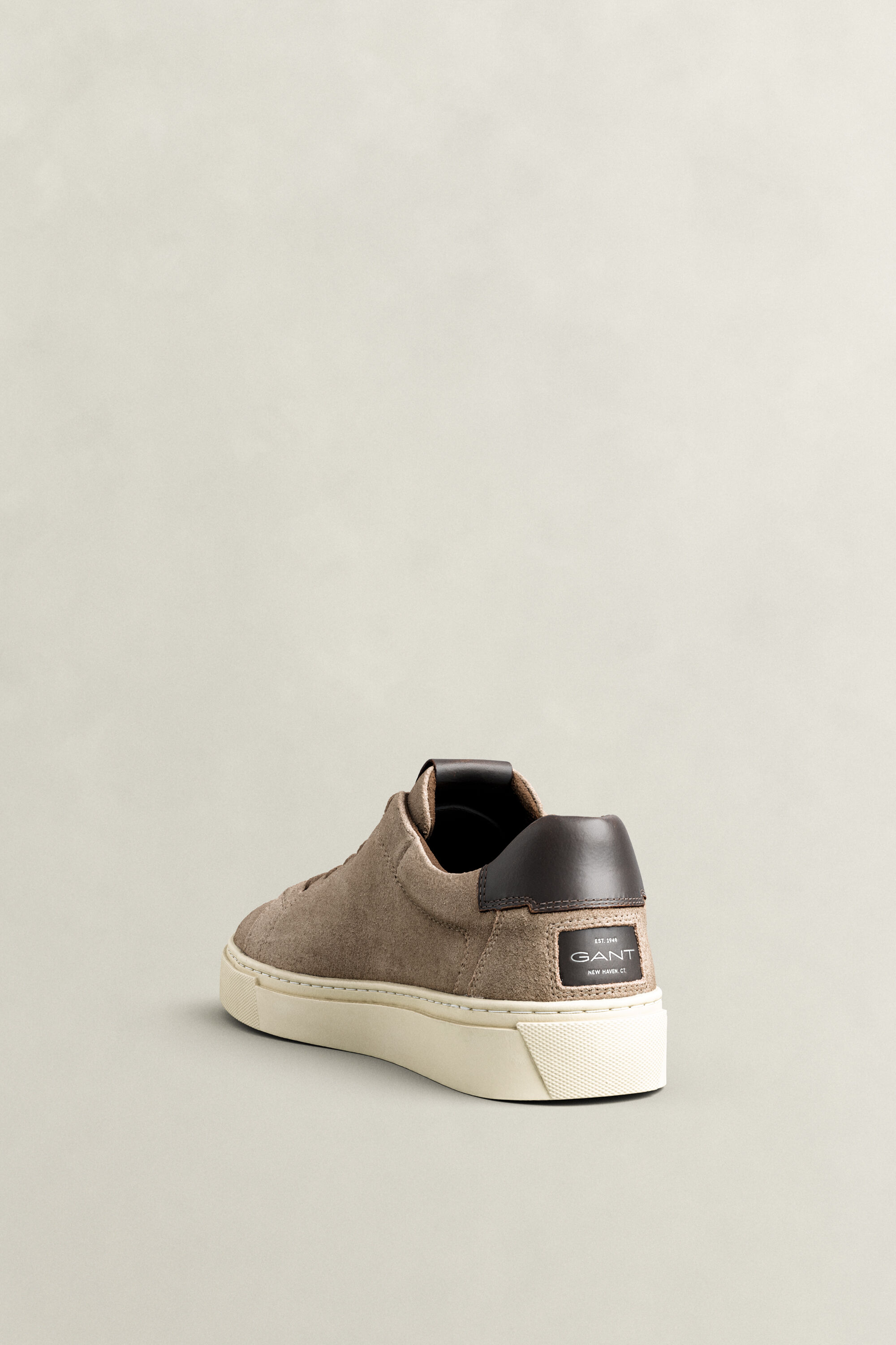 Baskets en daim McJulien