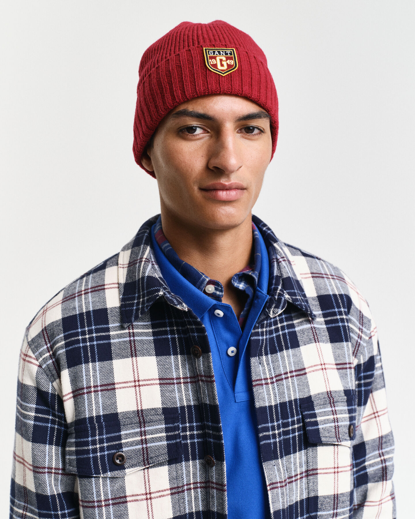 Woll Beanie mit Badge