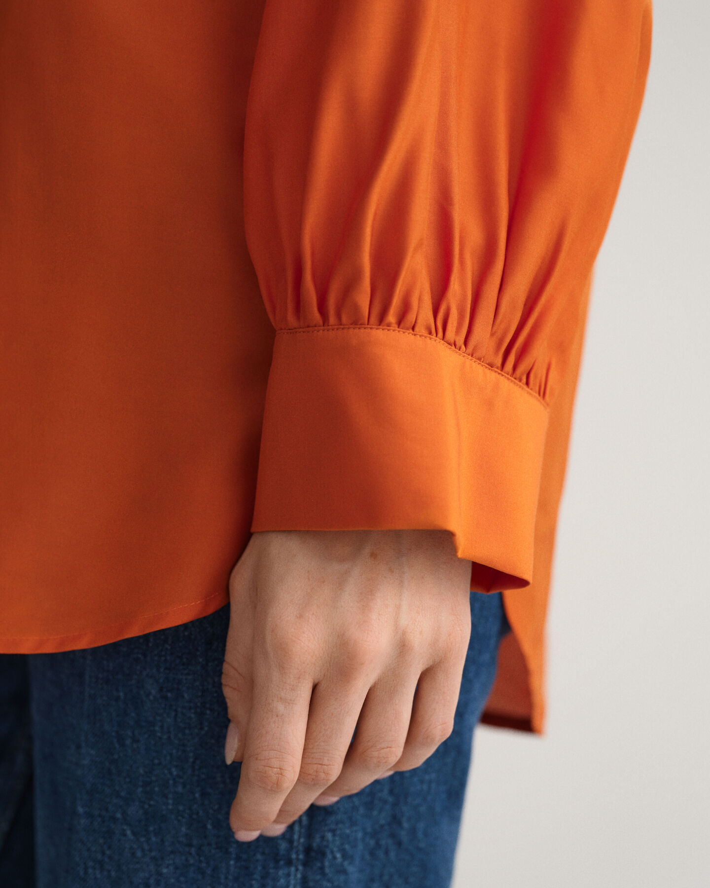 Popover Bluse aus Lyocell und Seide