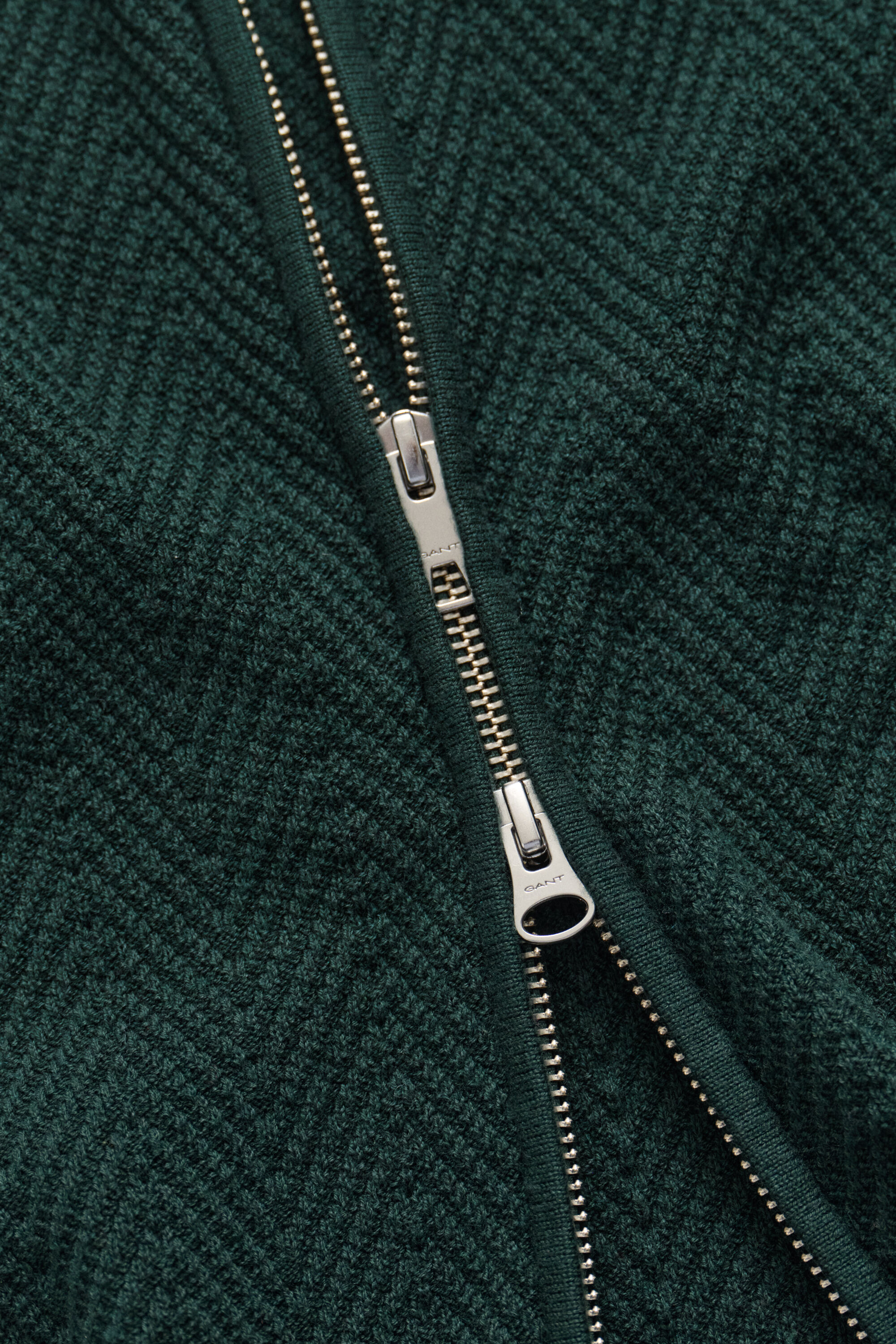 Cardigan zippé à chevrons
