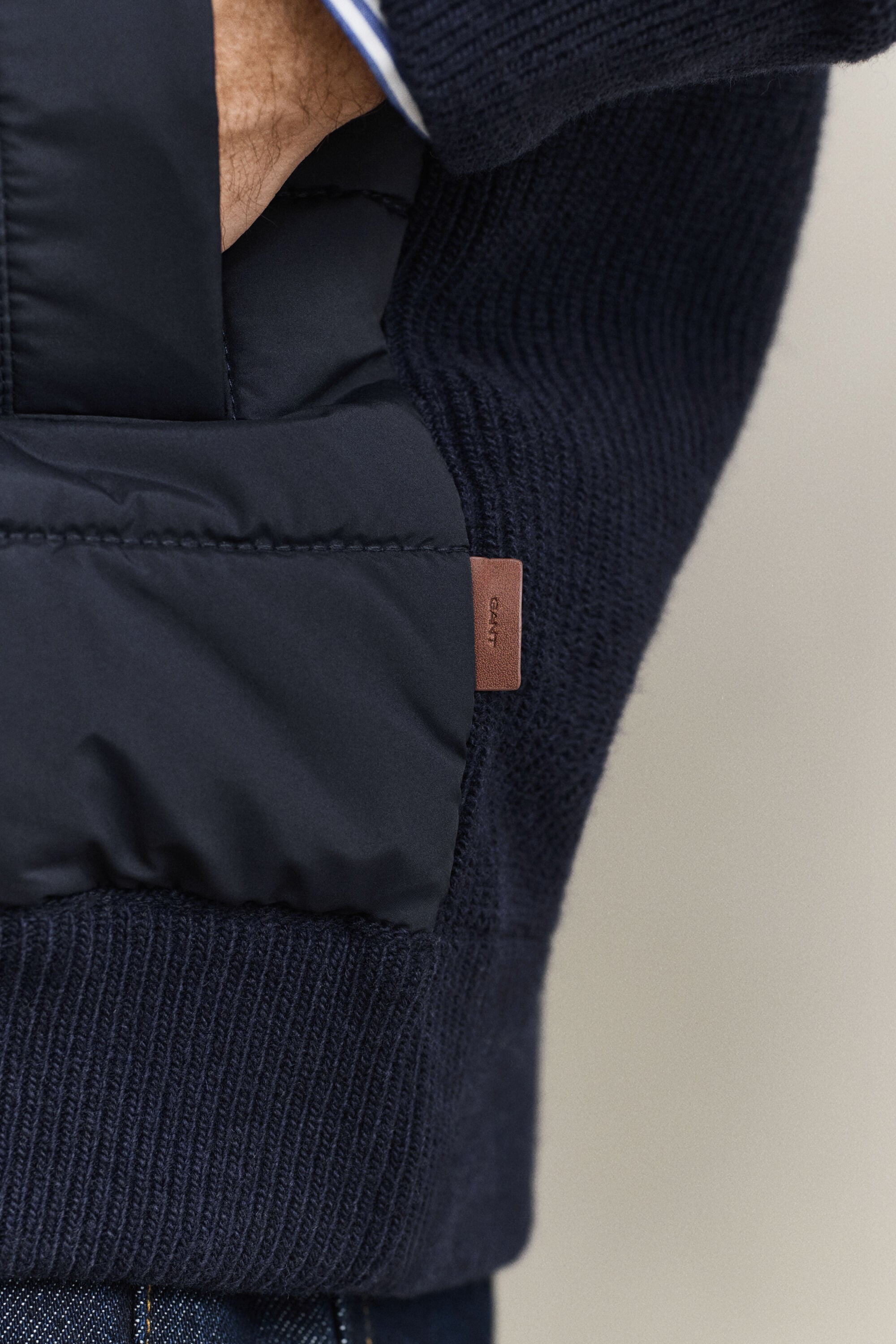 Materialmix Strickjacke mit Reißverschluss