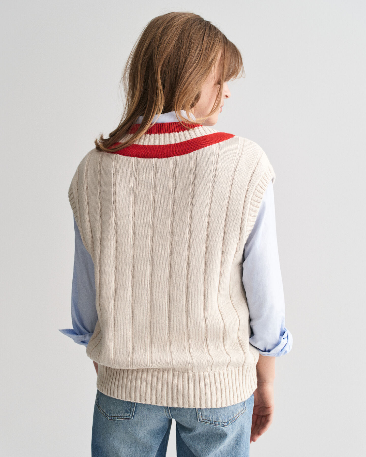 Kontrast Pullunder mit V-Ausschnitt