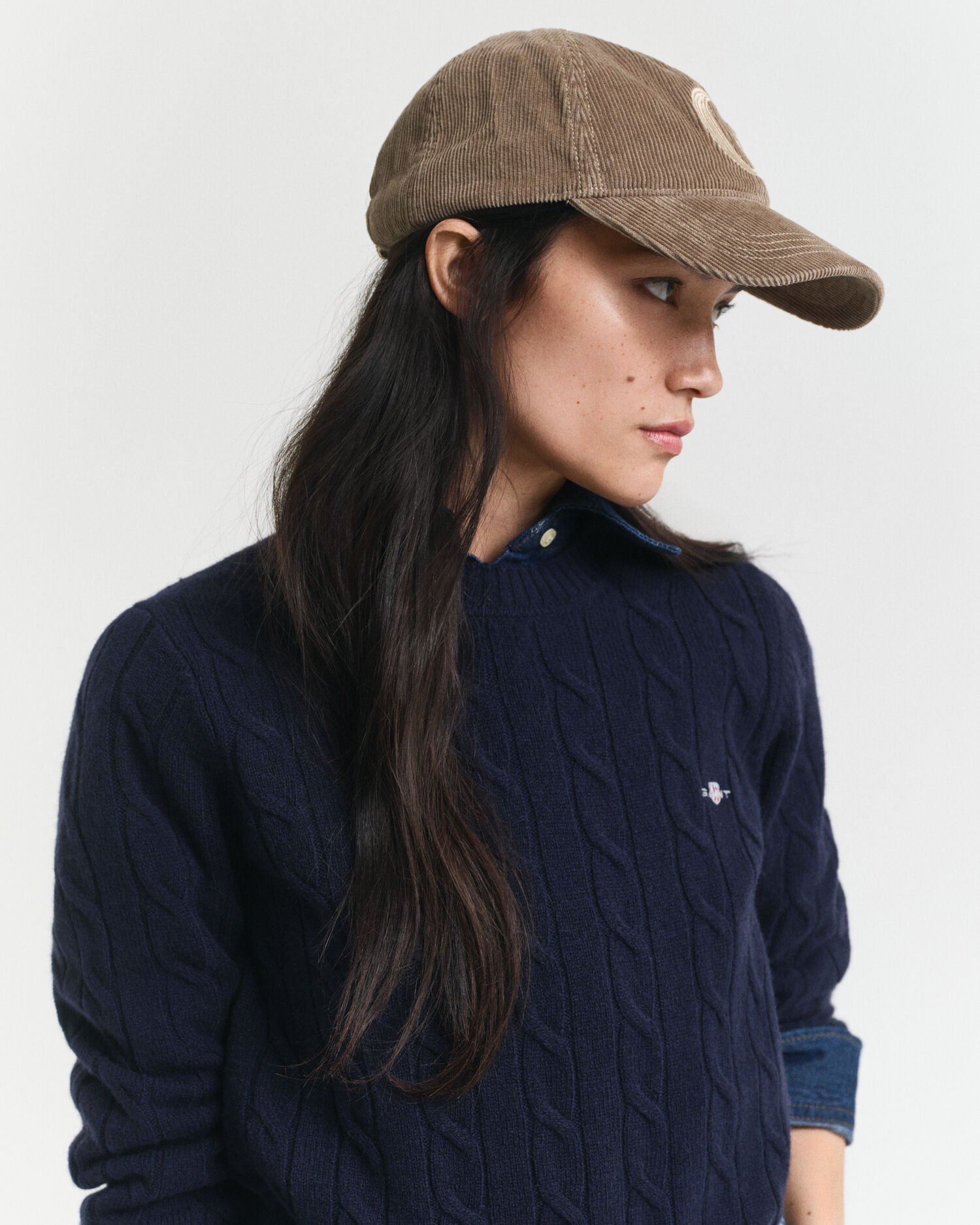 Lambswool Cable Knit Crew Neck Sweater