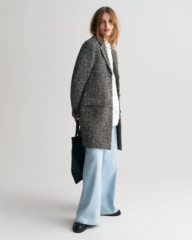 Heritage Herringbone Mantel