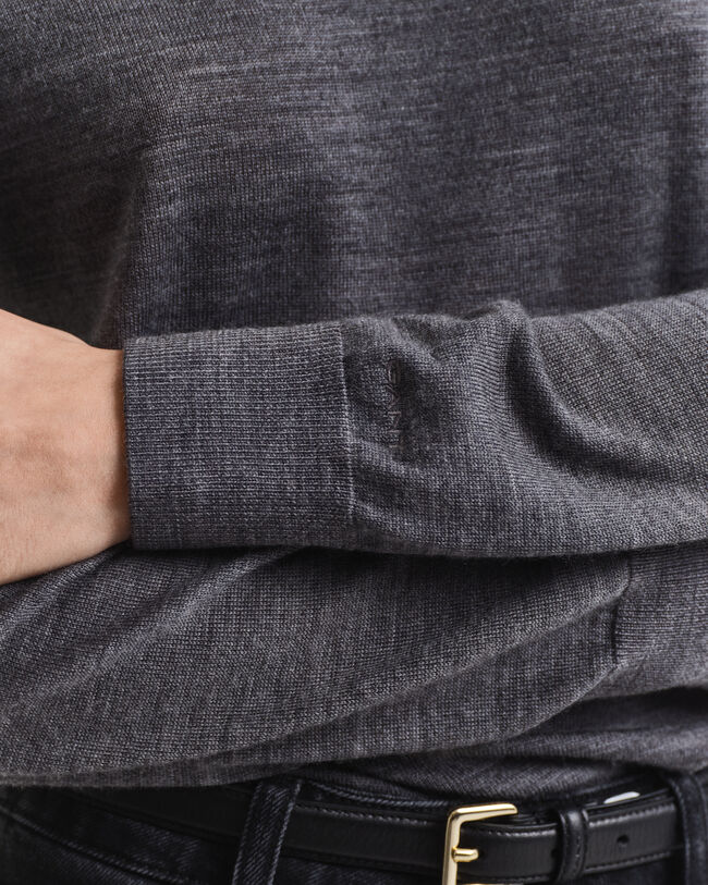 Rollkragenpullover aus extrafeiner Merinowolle