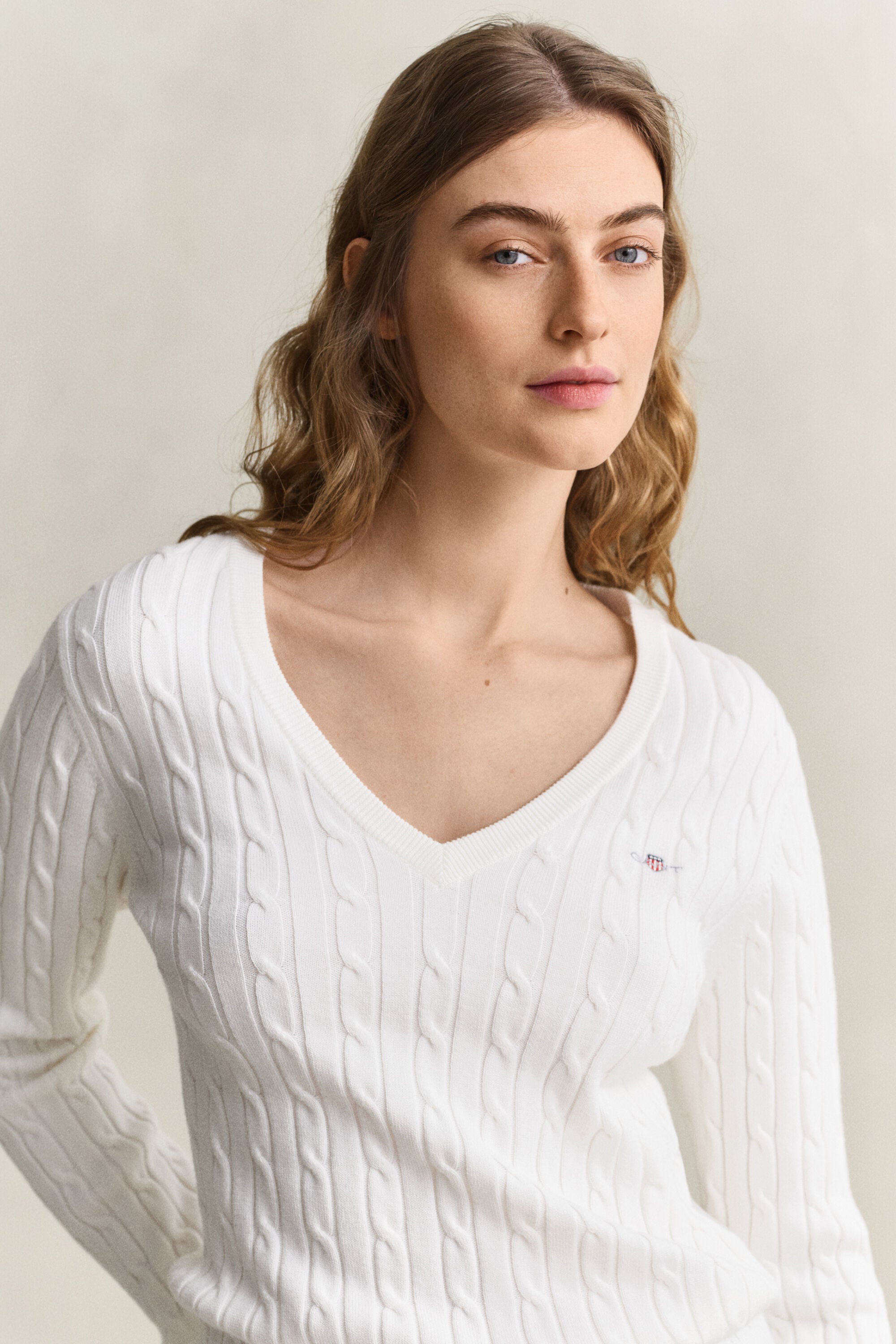 Zopfstrick V-Neck Pullover aus Stretch-Baumwolle