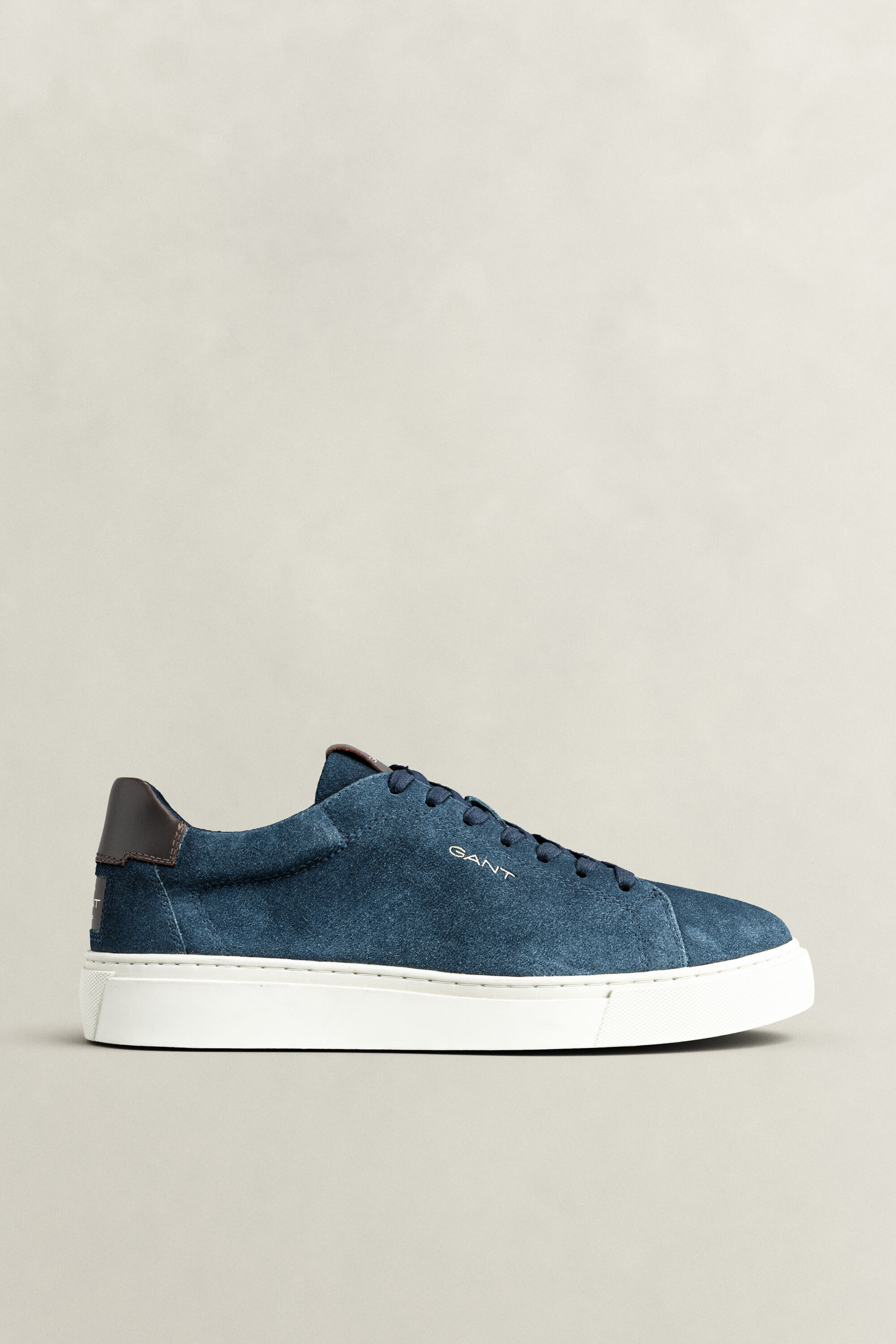 Baskets en daim McJulien