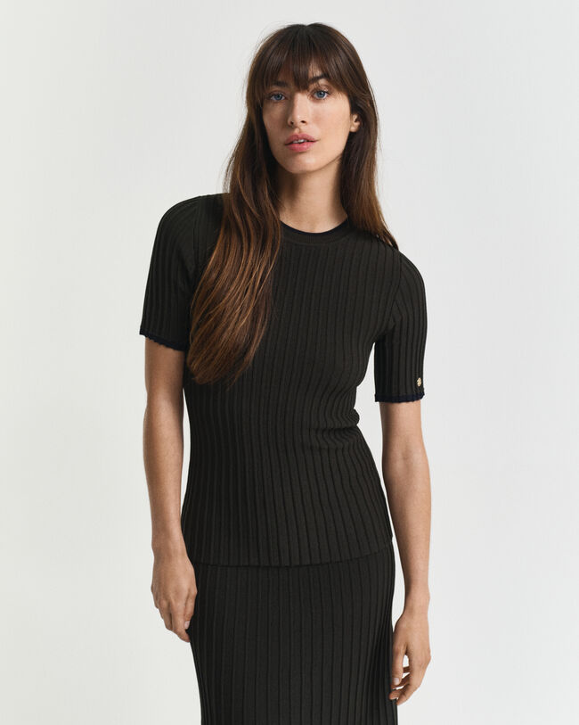 Gerippter Kurzarmpullover mit Kontrasten