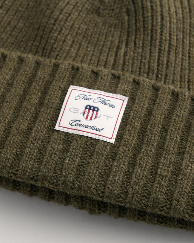 Beanie und Schal im Geschenkset