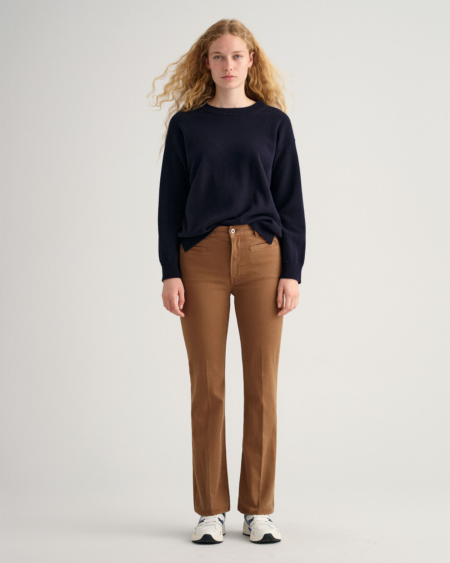 Color Jeans mit ausgestelltem Bein