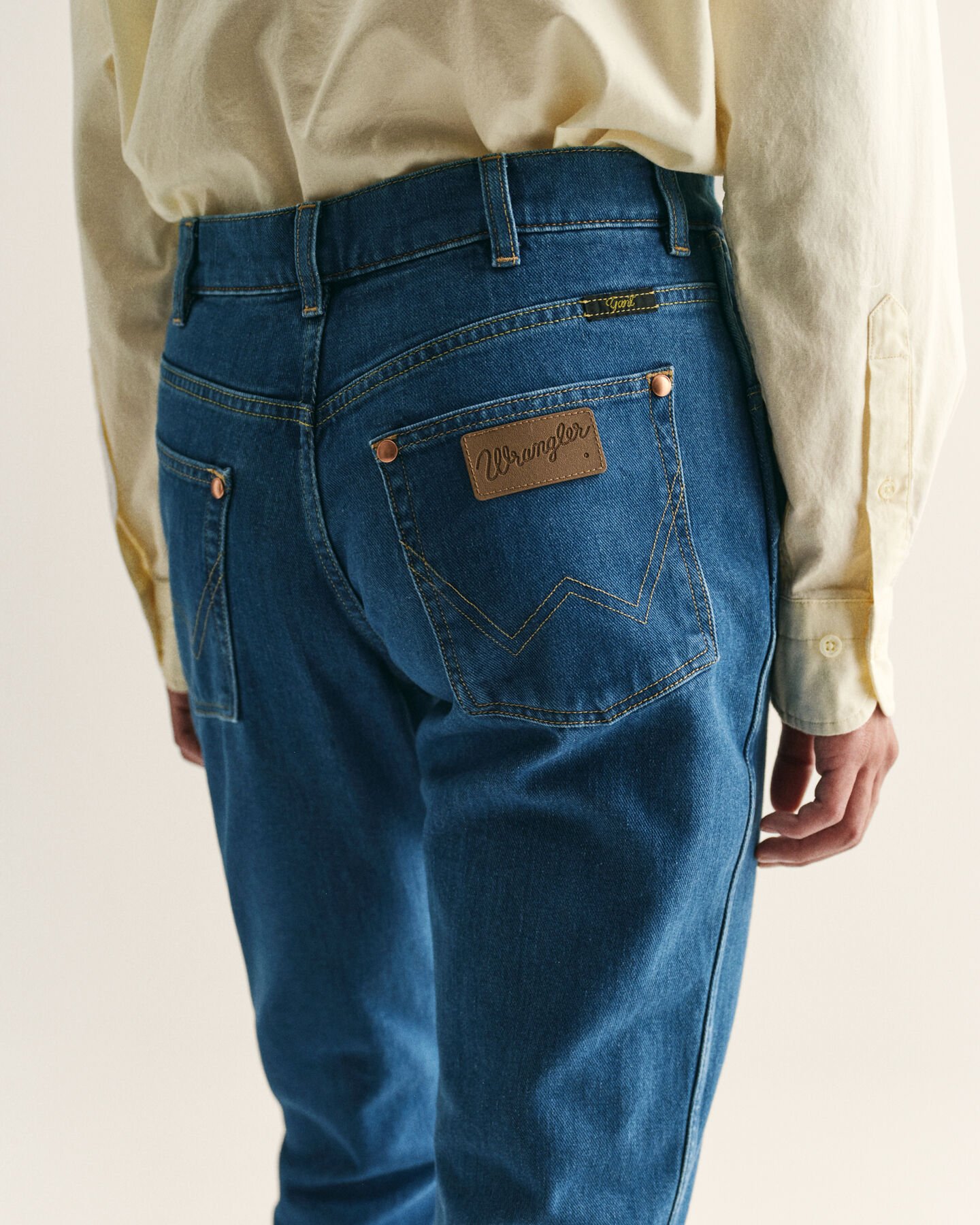Wrangler x GANT Bootcut Jeans