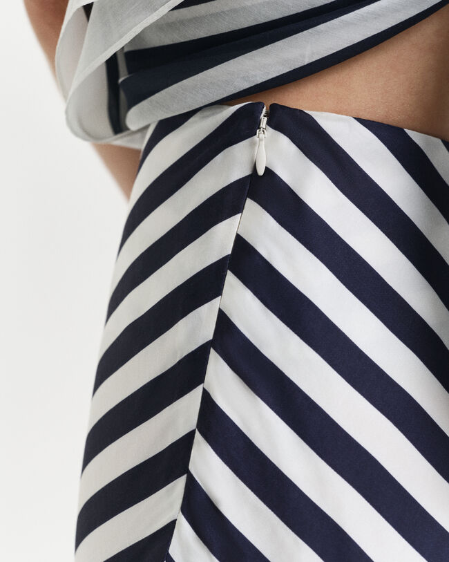 Chevron Rock mit Streifen