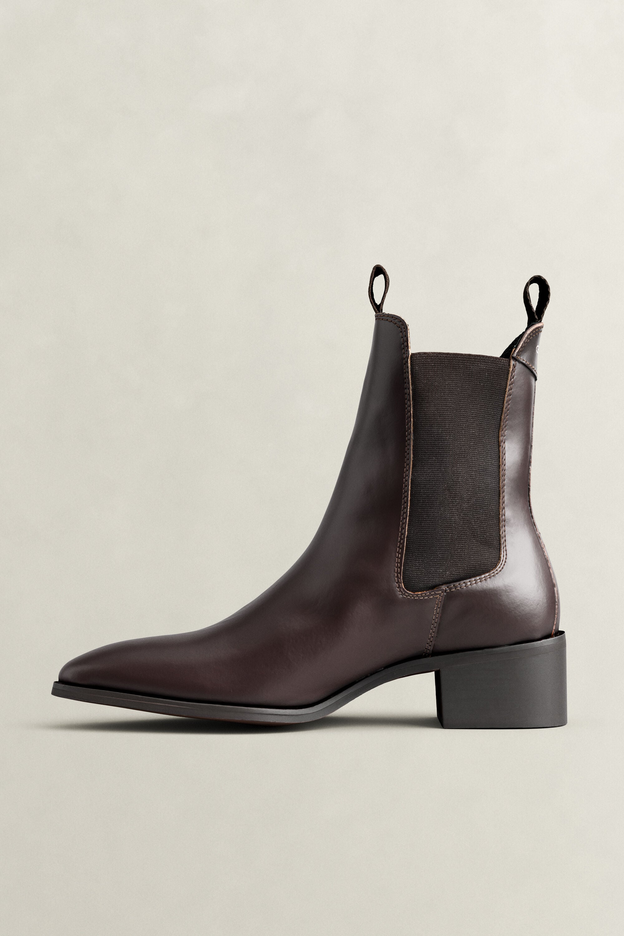 St Broomly Leather Chelsea Boots