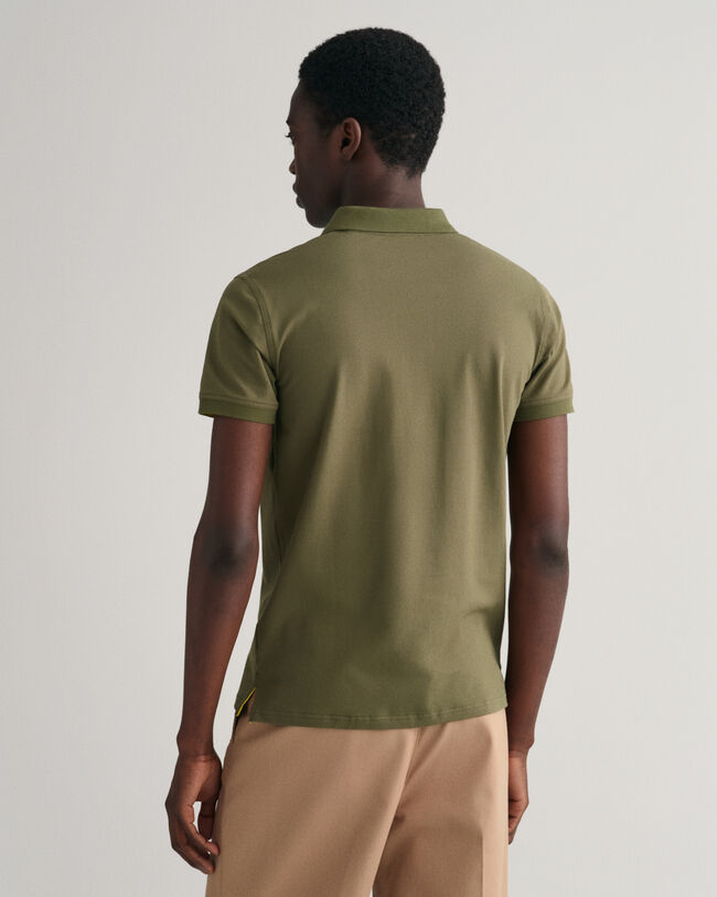 Piqu&eacute; Poloshirt mit Kontrastkragen