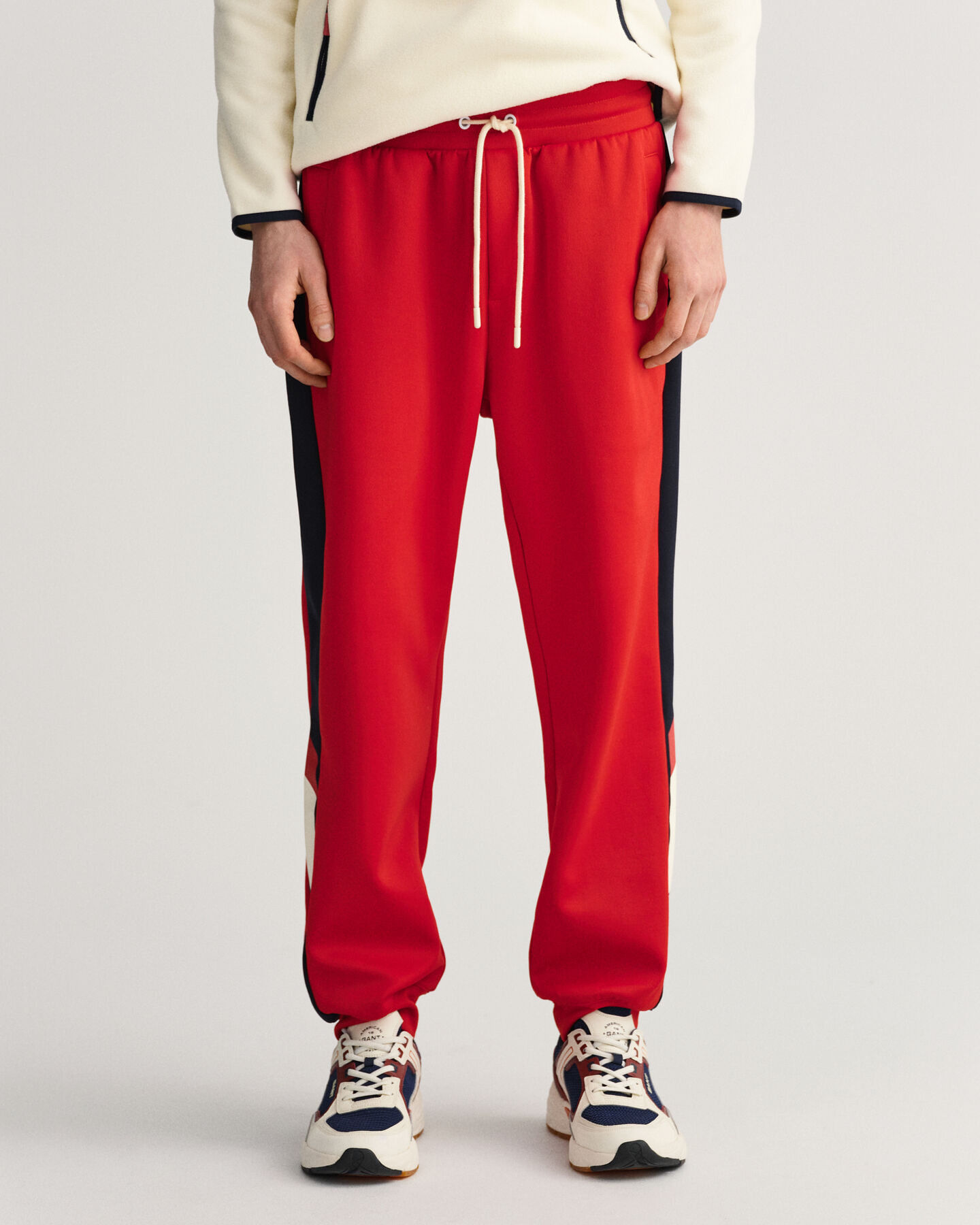 Crest Shield Tracksuit Hose