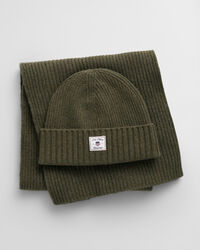 Beanie und Schal im Geschenkset