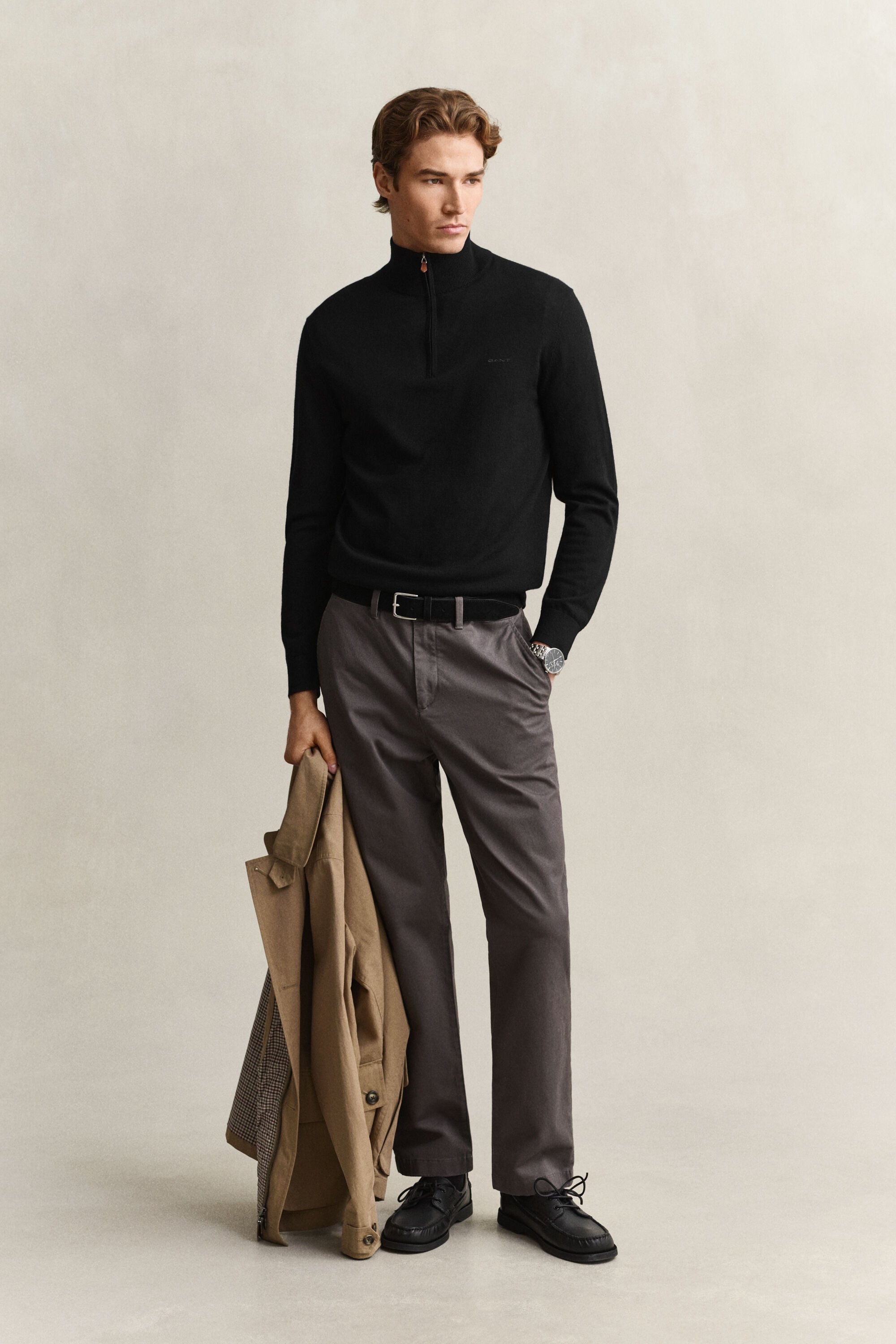 Maglia in lana merino a coste con zip corta