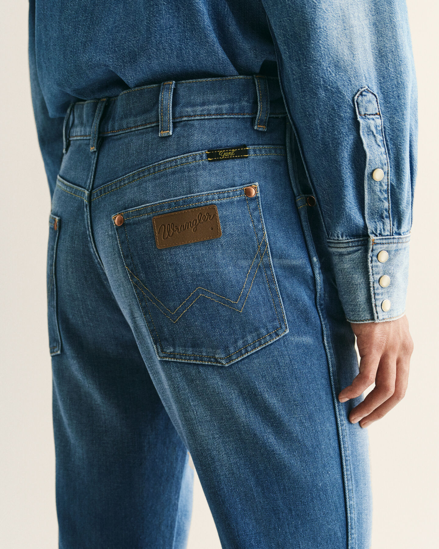Wrangler x GANT Bootcut Jeans