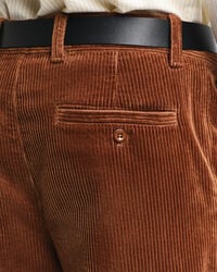 Relaxed Fit Cordhose mit weitem Bein