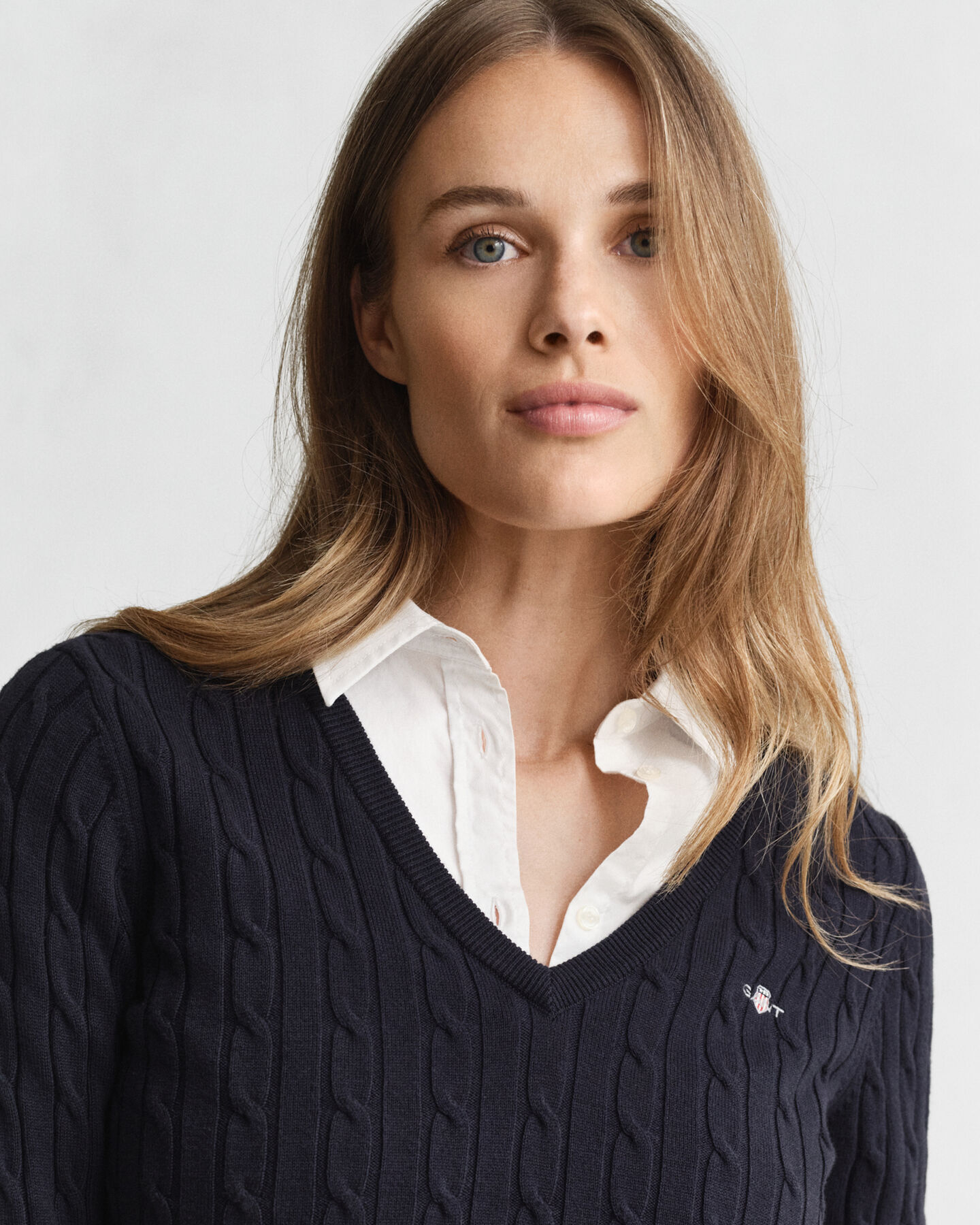 Zopfstrick V-Neck Pullover aus Stretch-Baumwolle