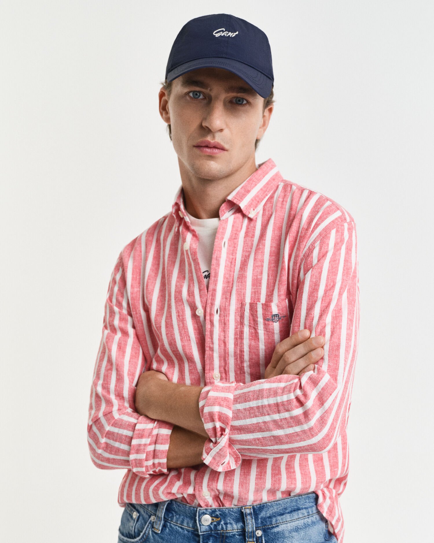 Cap in Crinkle-Optik mit kleiner Grafik