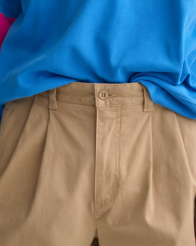 Relaxed Fit Shorts mit Bundfalten