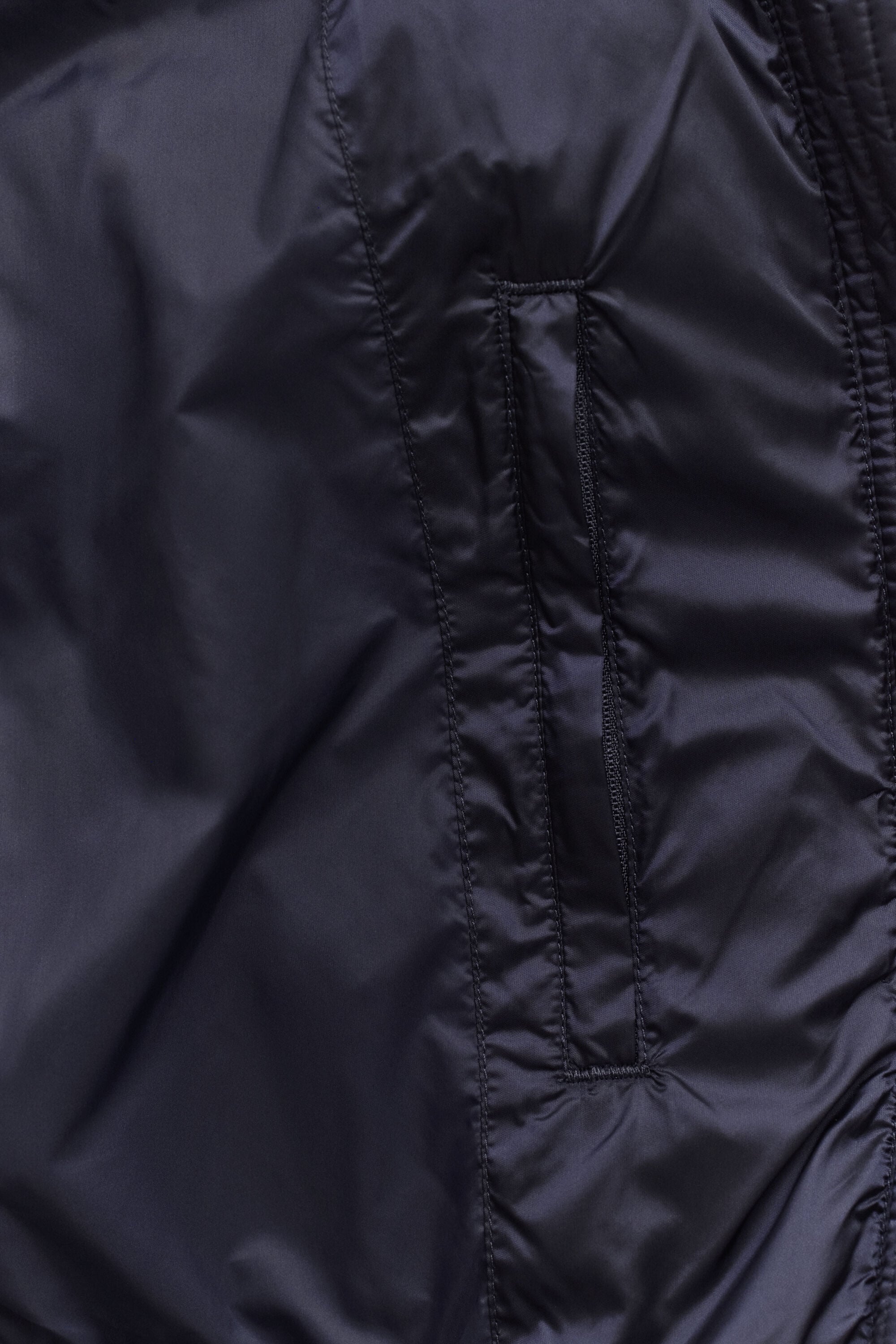 Steppjacke mit mittlerer Wattierung