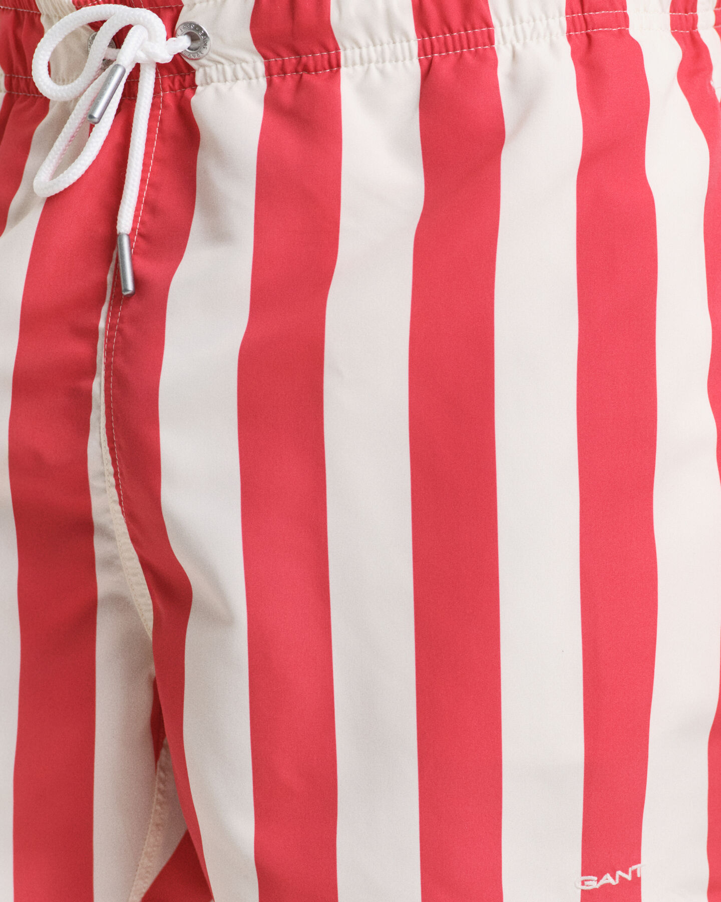 Badeshorts mit Blockstreifen