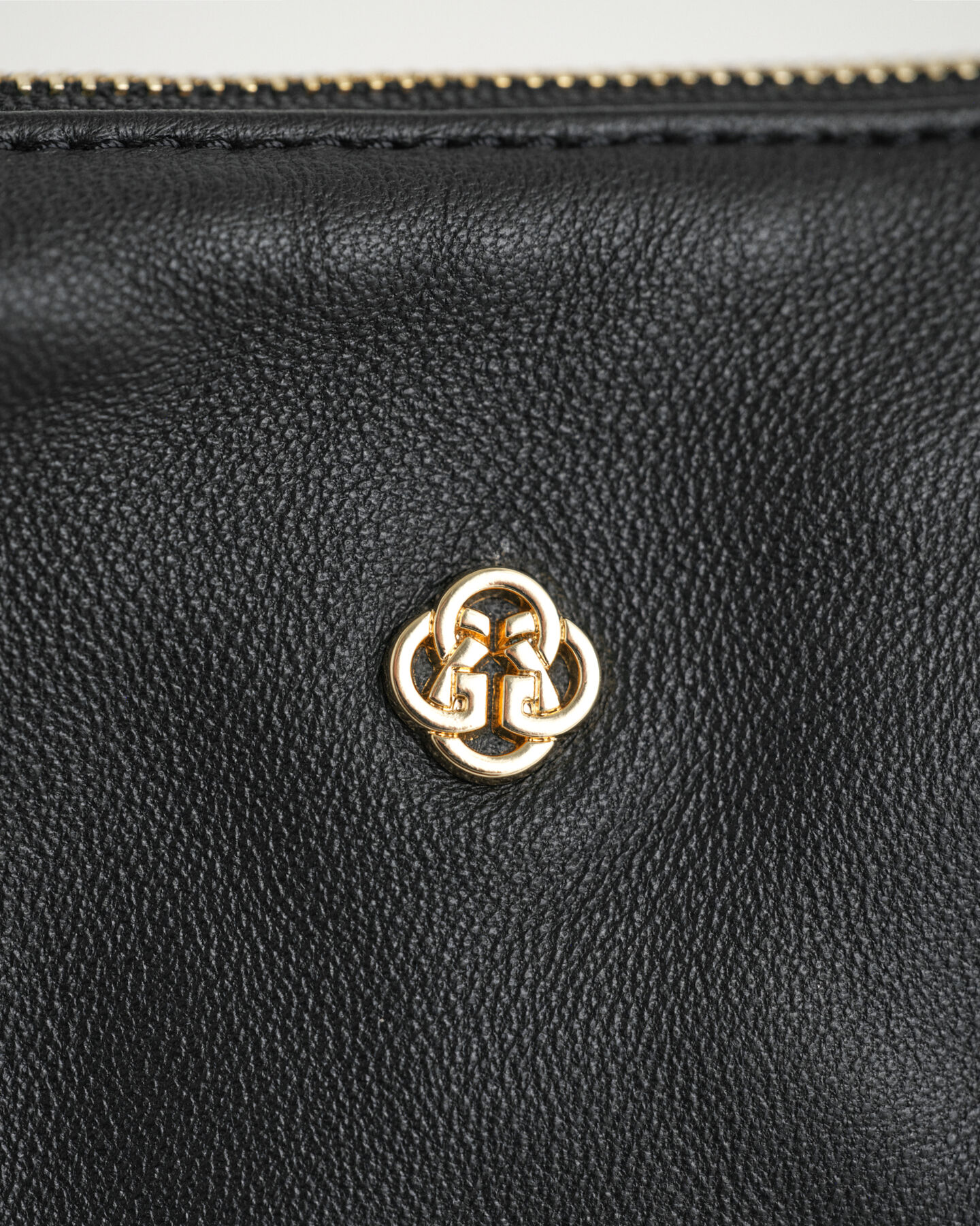 Umhängetasche aus gerafftem Lammleder