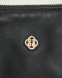 Umhängetasche aus gerafftem Lammleder