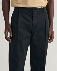 Tapered Bundfaltenhose