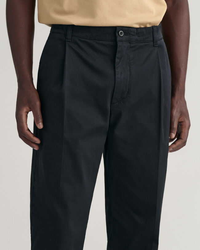 Tapered Bundfaltenhose