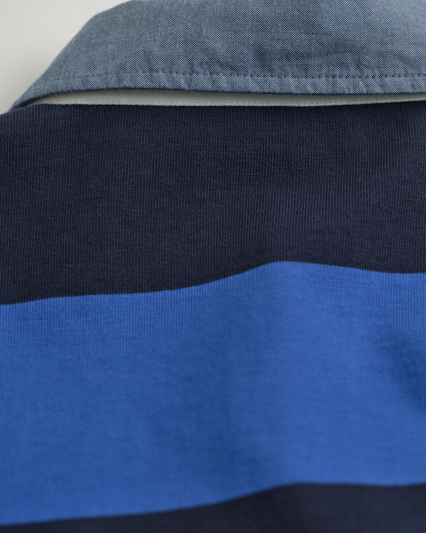 Gestreiftes Heavy Rugger mit Chambray-Kragen