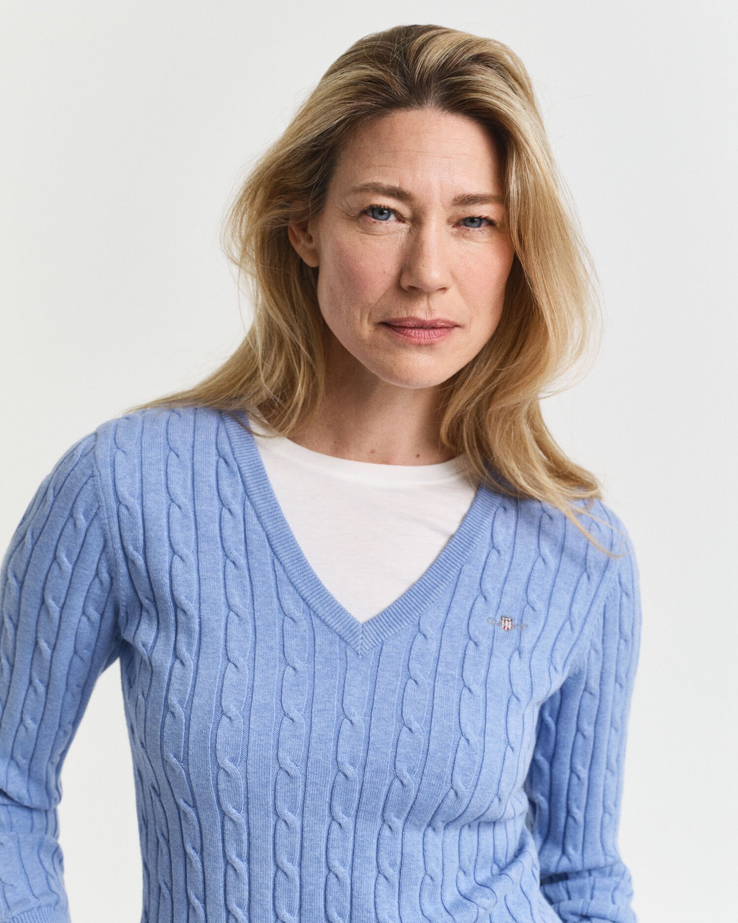 V-Neck Pullover mit Zopfmuster