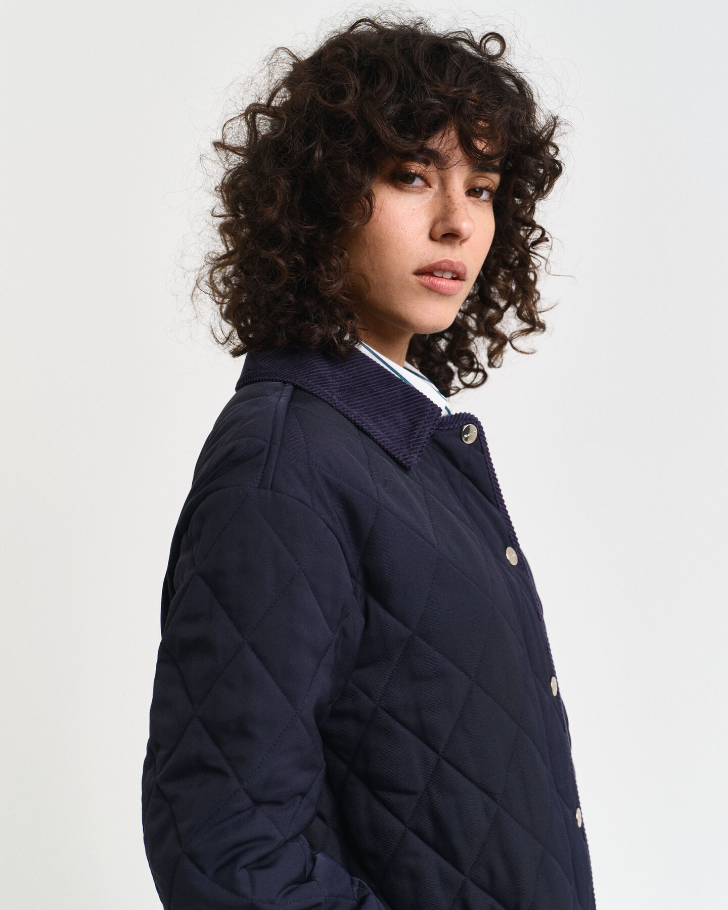 Steppmantel mit Corddetails