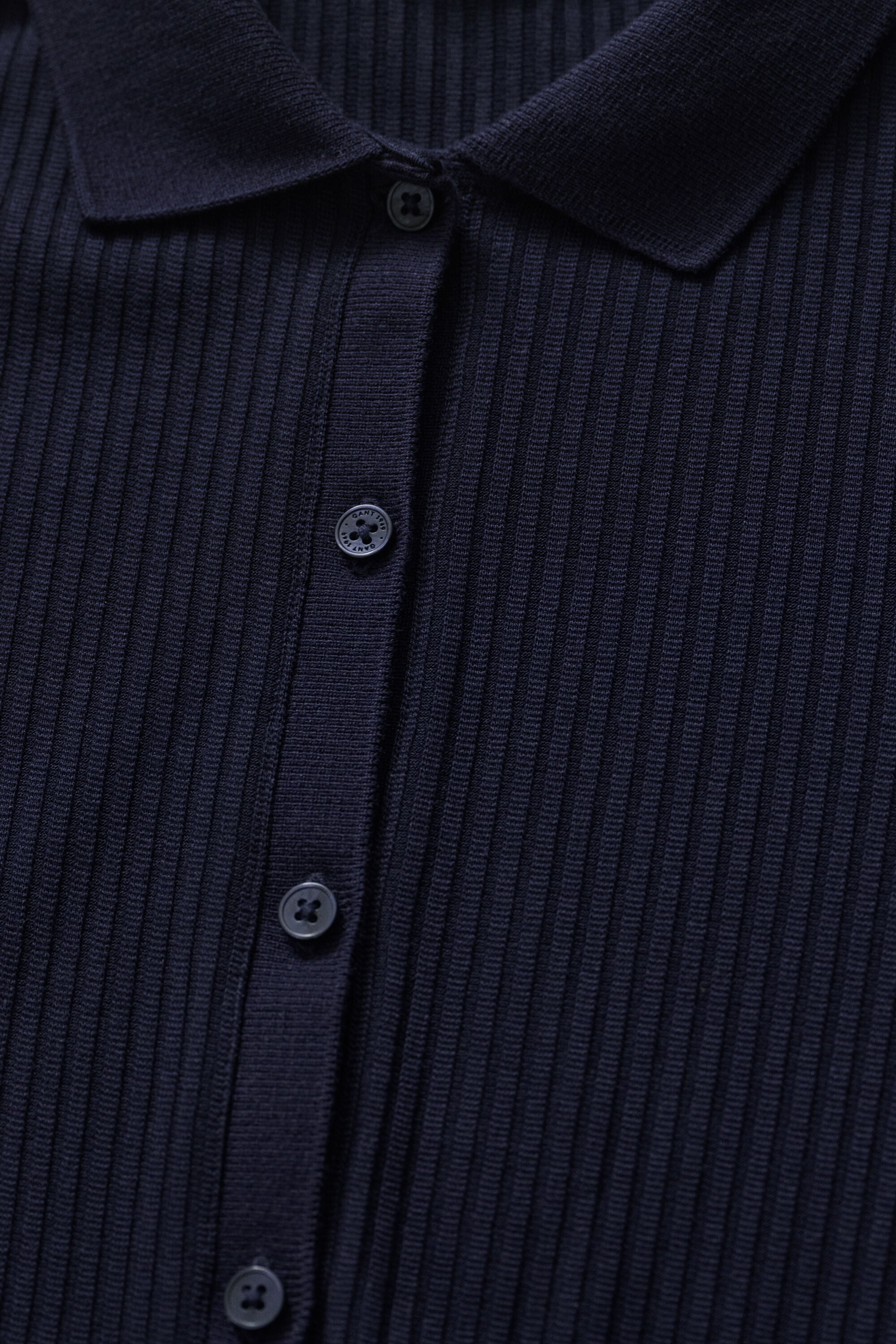 Robe polo coupe slim côtelée