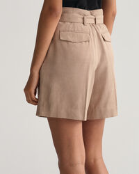 Relaxed Fit Shorts mit G&uuml;rtel